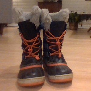 Snow Boots